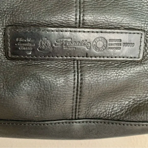 Vintage Fossil Black Soft Leather Shoulder Bag Zipper 90’s Y2K + Brass Key Charm - Picture 7 of 12